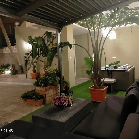 Casa Flores Del Mediterráneo Badalona