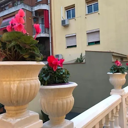 Casa Flores Del Mediterráneo Badalona
