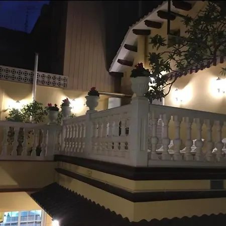 Casa Flores Del Mediterráneo *