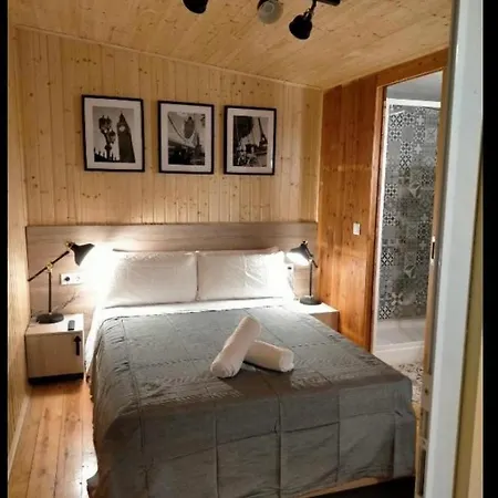 Casa Flores Del Mediterraneo Homestay szállás Badalona